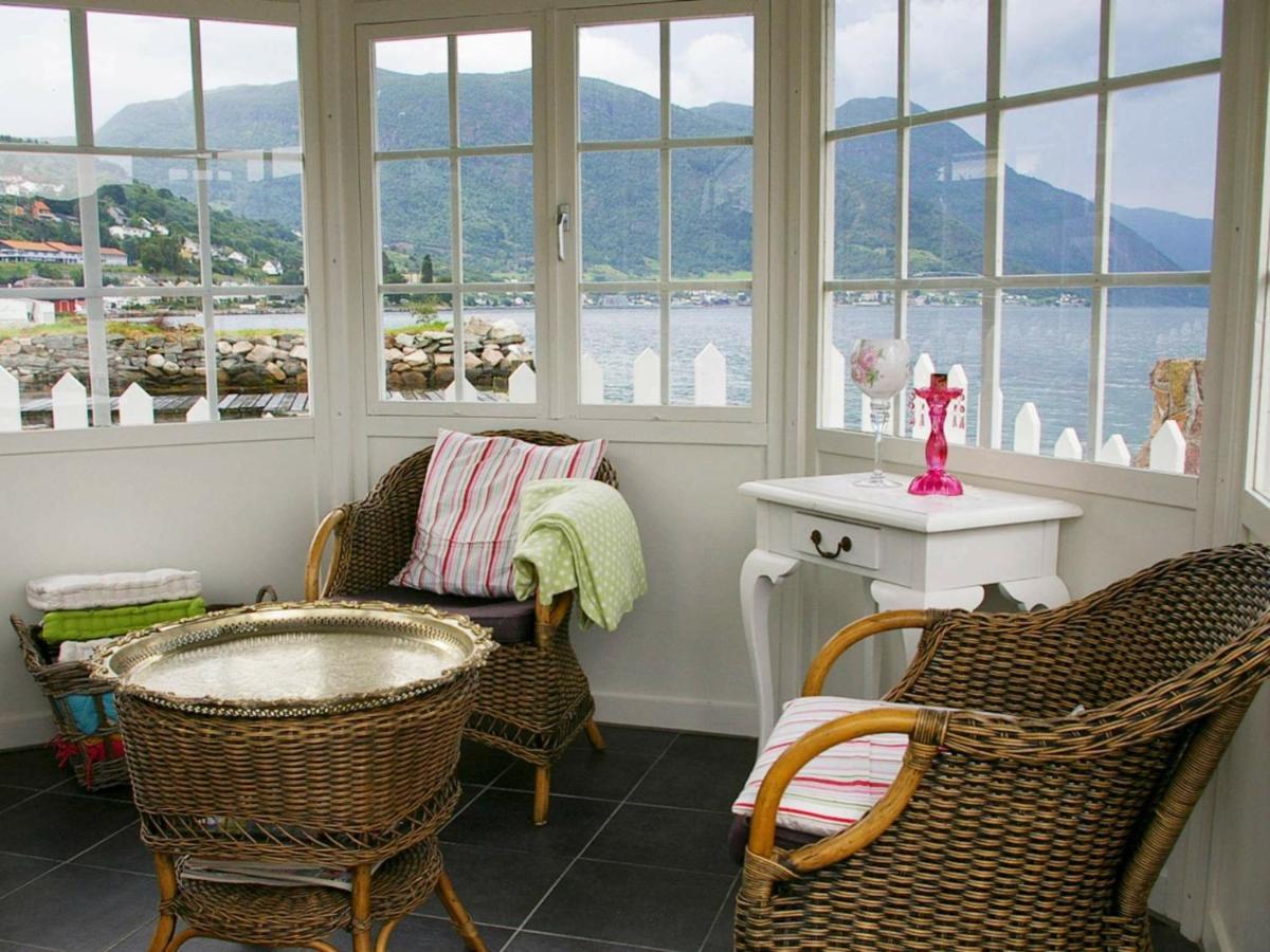 Apartment Two-bedroom In Leikanger *